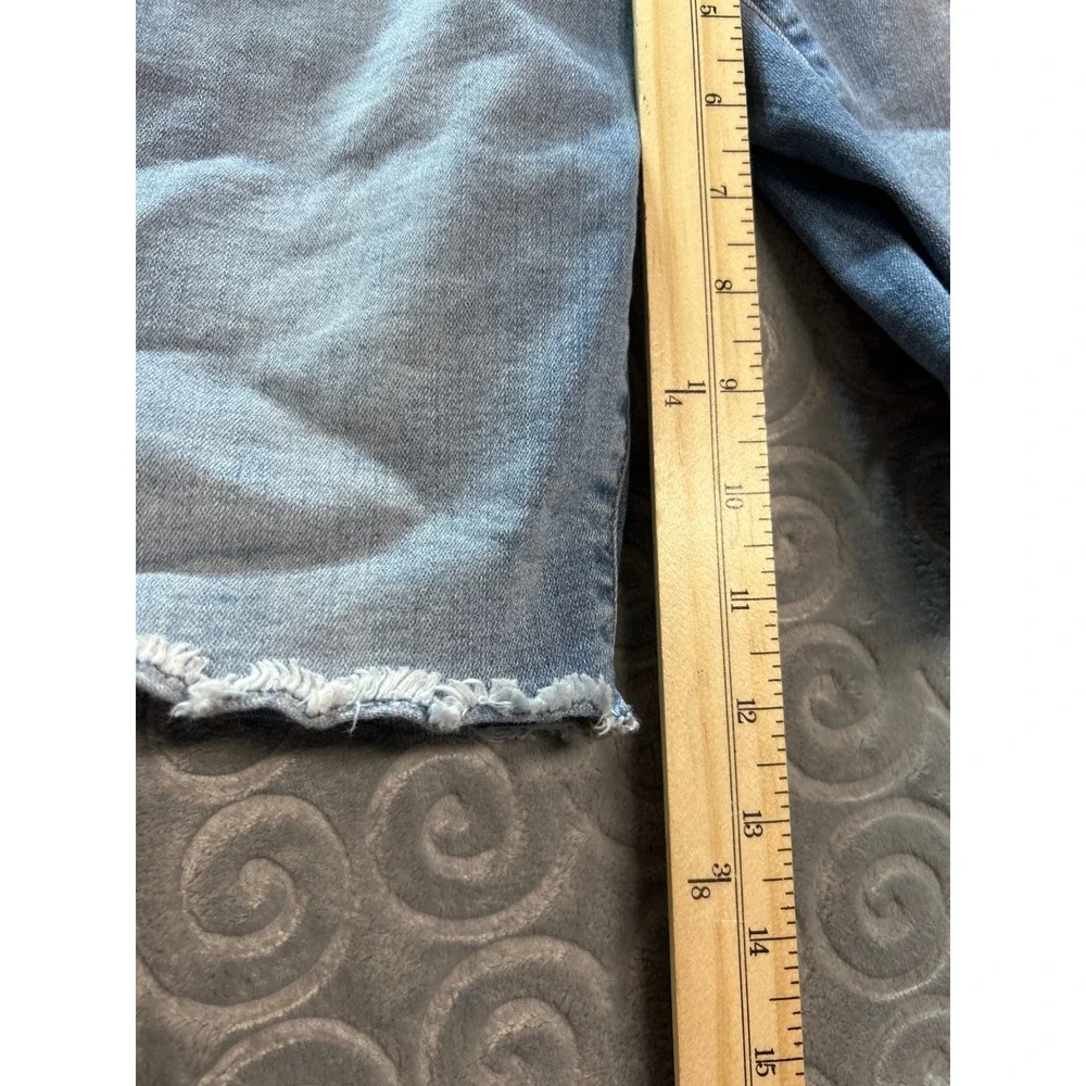 A Glow Maternity Bermuda Jean Shorts‎ Size 10 Distressed Denim